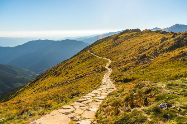 best hiking trails in the world
