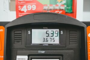 How to Estimate Gas Costs for a USA Road Trip